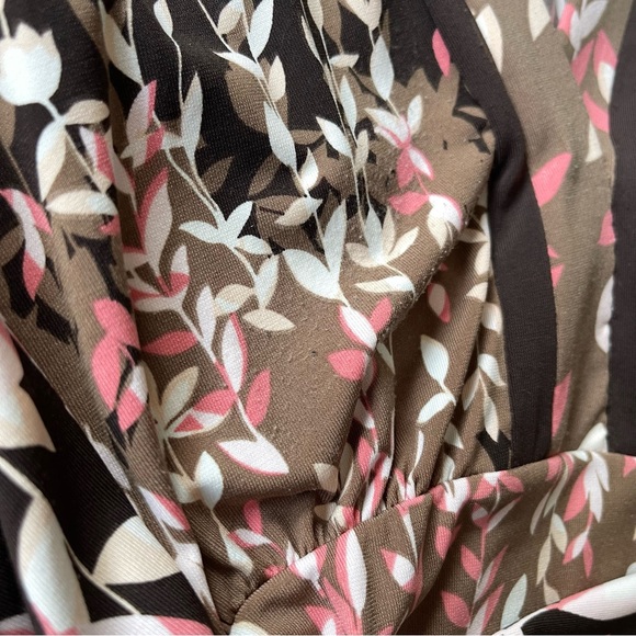 EUC BCBG  MAXAZRIA Jersey Top/ Size M - Picture 9 of 10